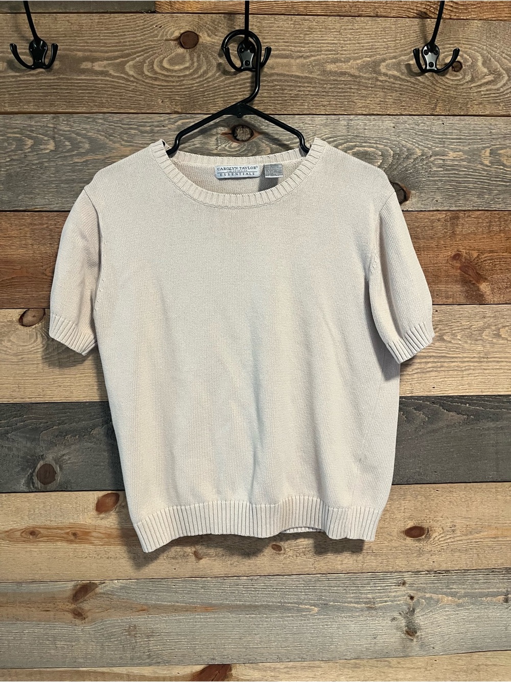 Carolyn Taylor WomenCream Short-Sleeve Knit Sweater Size Medium
